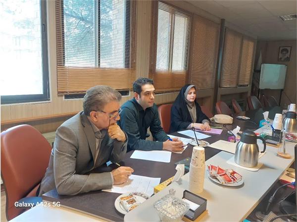 بازدید دفتر توسعه دانشکده داروسازی در خصوص بررسی طرح دوره های تدوین شده  .......