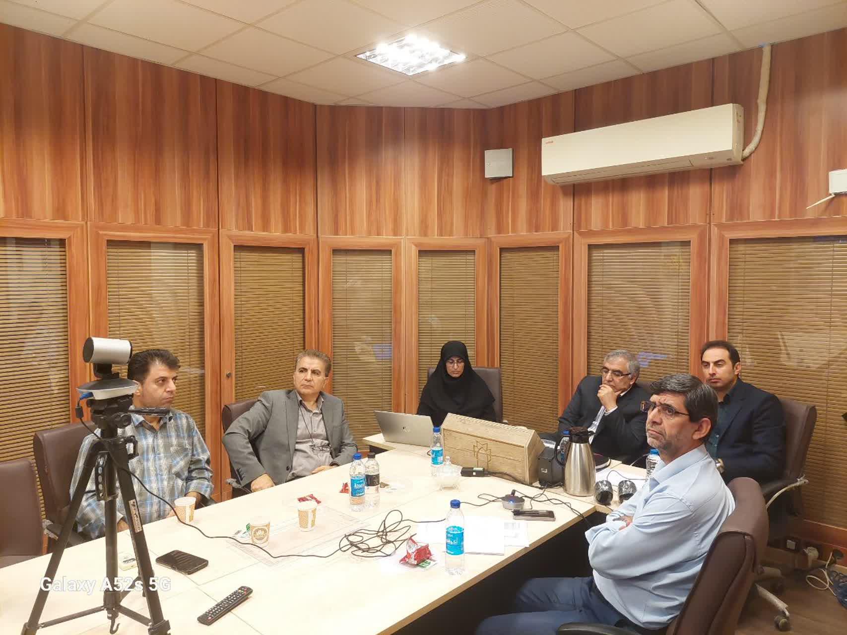 برگزاری جلیه کلان منطقه 3 با حضور جناب ریالای دکتر منصوری معاون محترم آموزشی با حضور جناب آقای دکتر منصوری معاون محترم آموزشی دانشگاه و سرکار  خانم دکتر نیرومند مدیر ،جناب آقای دکتر ویسی معاونت محترم مرکز و دیگر اعضای مرکز مطالعات و توسعه آموزش  علو