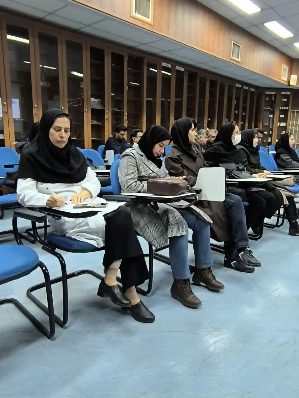 کارگاه "گزارش صبحگاهی ( morning reportدر مرکز مطالعات و توسعه علوم پزشکی در ....
